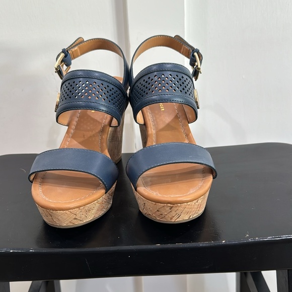 Tommy Hilfiger - Wedges Womens size 7.5 - Picture 2 of 10